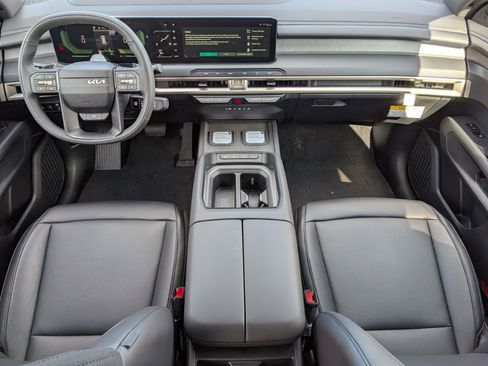 New 2027 Kia Telluride S image 5