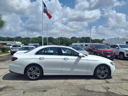 Used 2021 Mercedes-Benz E 350 4MATIC Sedan w/ Premium Package image 21
