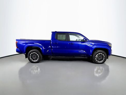 Used 2025 Toyota Tacoma TRD Sport image 8