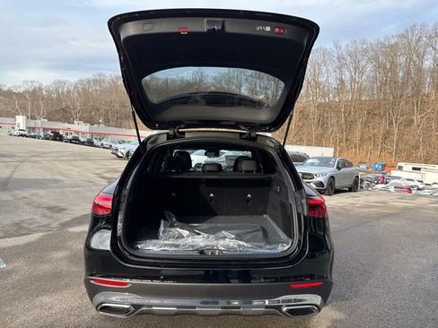 New 2026 Mercedes-Benz GLC 300 4MATIC image 9