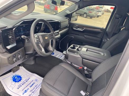 Used 2023 Chevrolet Silverado 1500 LT image 16