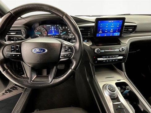 Used 2020 Ford Explorer XLT w/ Cold Weather Package image 7