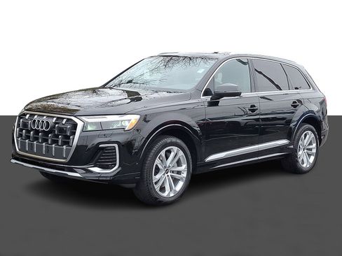 Used 2025 Audi Q7 2.0T Premium w/ Convenience Package image 3