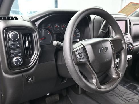 Used 2020 Chevrolet Silverado 1500 Custom Trail Boss w/ Custom Convenience Package AWD/4WD image 14