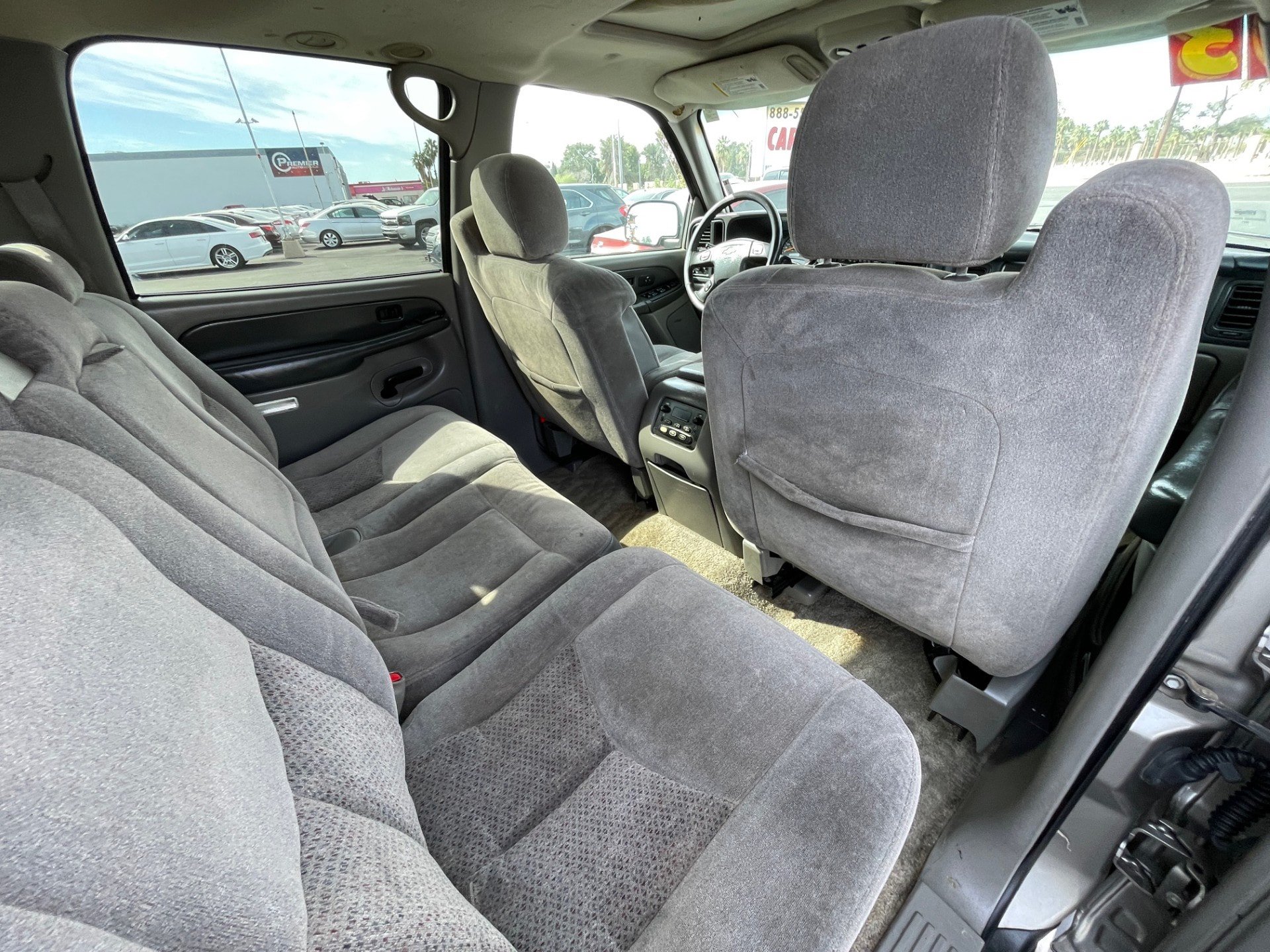 Used 2003 Chevrolet Suburban LS w/ LS Preferred Equipment Group RWD image 22