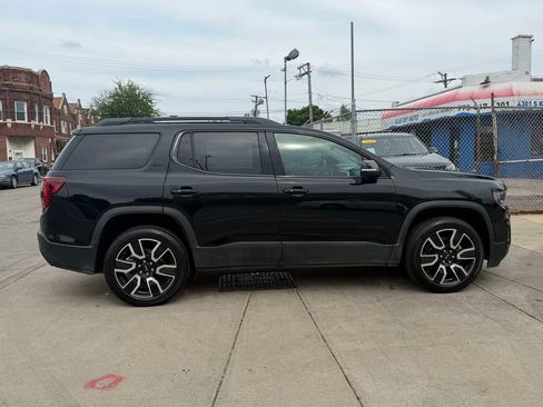 Used 2021 GMC Acadia SLT w/ Elevation Edition FWD image 4