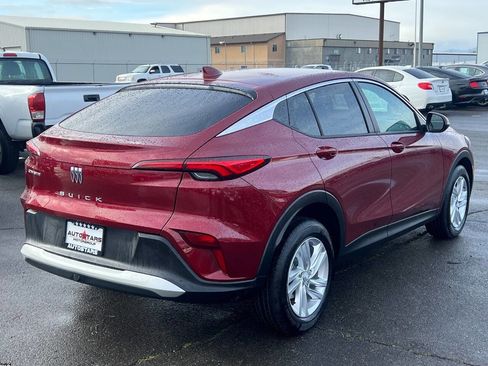 Used 2024 Buick Envista Preferred image 4