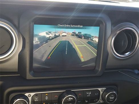 Used 2021 Jeep Wrangler Unlimited Rubicon 4xe w/ Cold Weather Group image 17