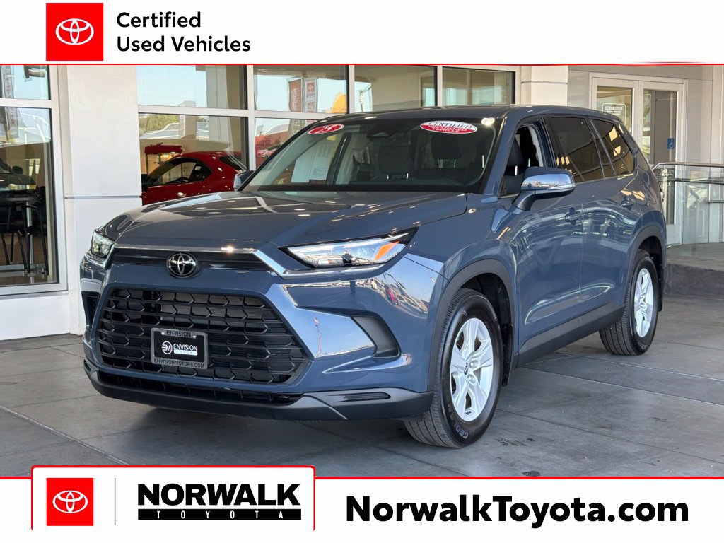 Certified 2025 Toyota Grand Highlander FWD image 1