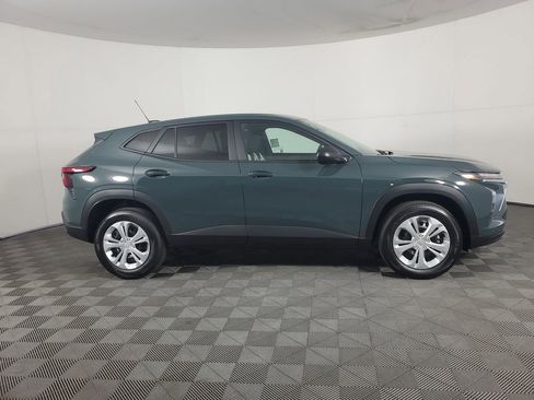 New 2026 Chevrolet Trax LS FWD image 3