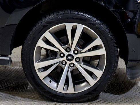 Used 2021 Ford Expedition Max Platinum AWD/4WD image 12