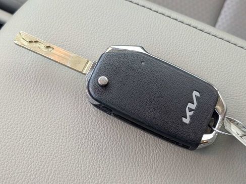 Used 2023 Kia Soul LX w/ LX Technology Package image 31