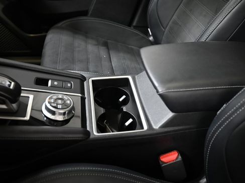 Used 2023 Mitsubishi Outlander SE image 25