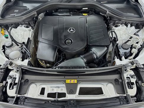 Certified 2025 Mercedes-Benz GLC 350e 4MATIC image 12