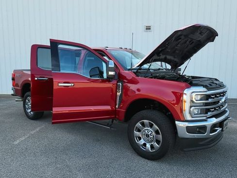Used 2023 Ford F350 Lariat w/ Lariat Ultimate Package AWD/4WD image 10