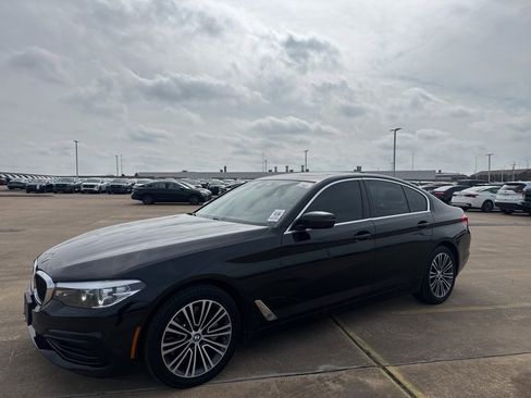 Used 2019 BMW 530i xDrive w/ Convenience Package image 10