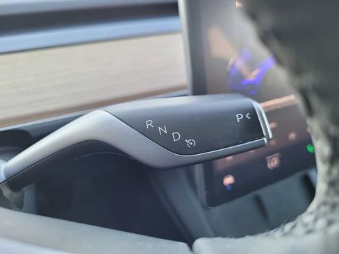 Used 2023 Tesla Model 3 Standard Range RWD image 13