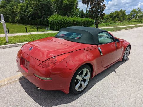 Used 2007 Nissan 350Z Touring image 6