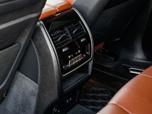Certified 2025 BMW X5 M60i image 18