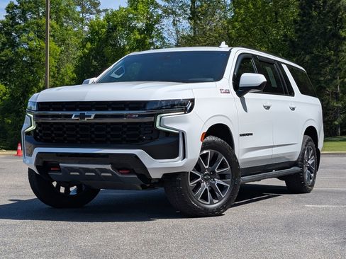 Used 2021 Chevrolet Suburban Z71 image 4