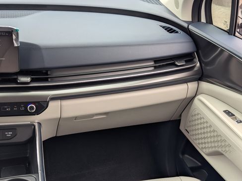 New 2026 Kia Carnival SX Prestige FWD image 15