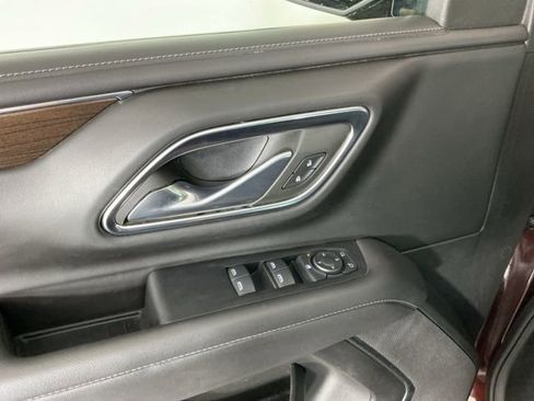 Used 2023 GMC Yukon XL SLE w/ Max Trailering Package AWD/4WD image 11