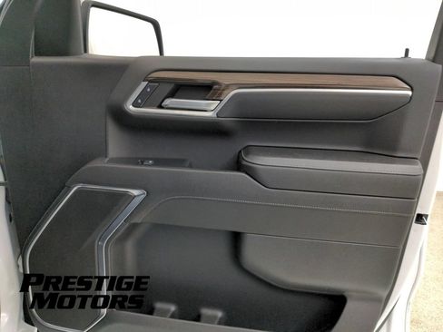 Used 2023 Chevrolet Silverado 1500 LT w/ Protection Package AWD/4WD image 29