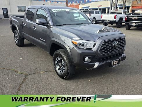 Used 2022 Toyota Tacoma TRD Off-Road image 1