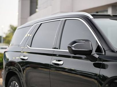 Used 2023 Hyundai Palisade Calligraphy w/ Winter Package