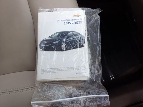 Used 2015 Chevrolet Cruze LT image 22