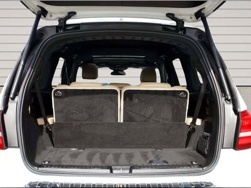 Used 2018 Mercedes-Benz GLS 450 4MATIC image 13