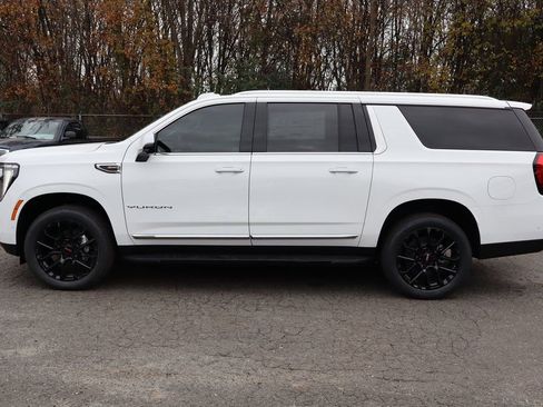 New 2026 GMC Yukon XL Elevation AWD/4WD image 5