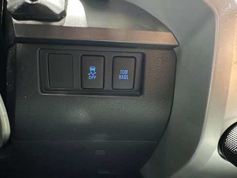 Used 2014 Toyota Tundra SR5 w/ TRD Off Road Package image 29