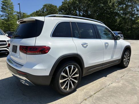 Used 2023 Mercedes-Benz GLB 250 image 24