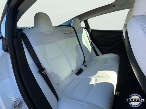 Used 2021 Tesla Model 3 Long Range image 10