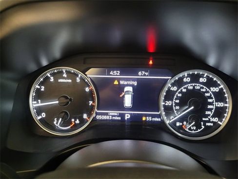 Used 2024 Mitsubishi Outlander SE Black Edition image 25