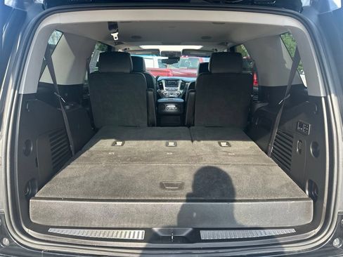 Used 2017 GMC Yukon Denali AWD/4WD image 30