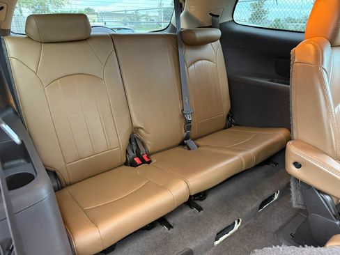 Used 2014 Buick Enclave Leather FWD image 12