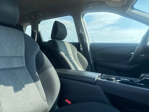 Certified 2024 Nissan Rogue SV AWD/4WD image 24