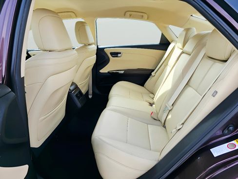 Used 2013 Toyota Avalon XLE image 11