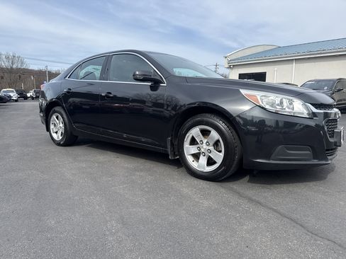 Used 2015 Chevrolet Malibu LT image 3