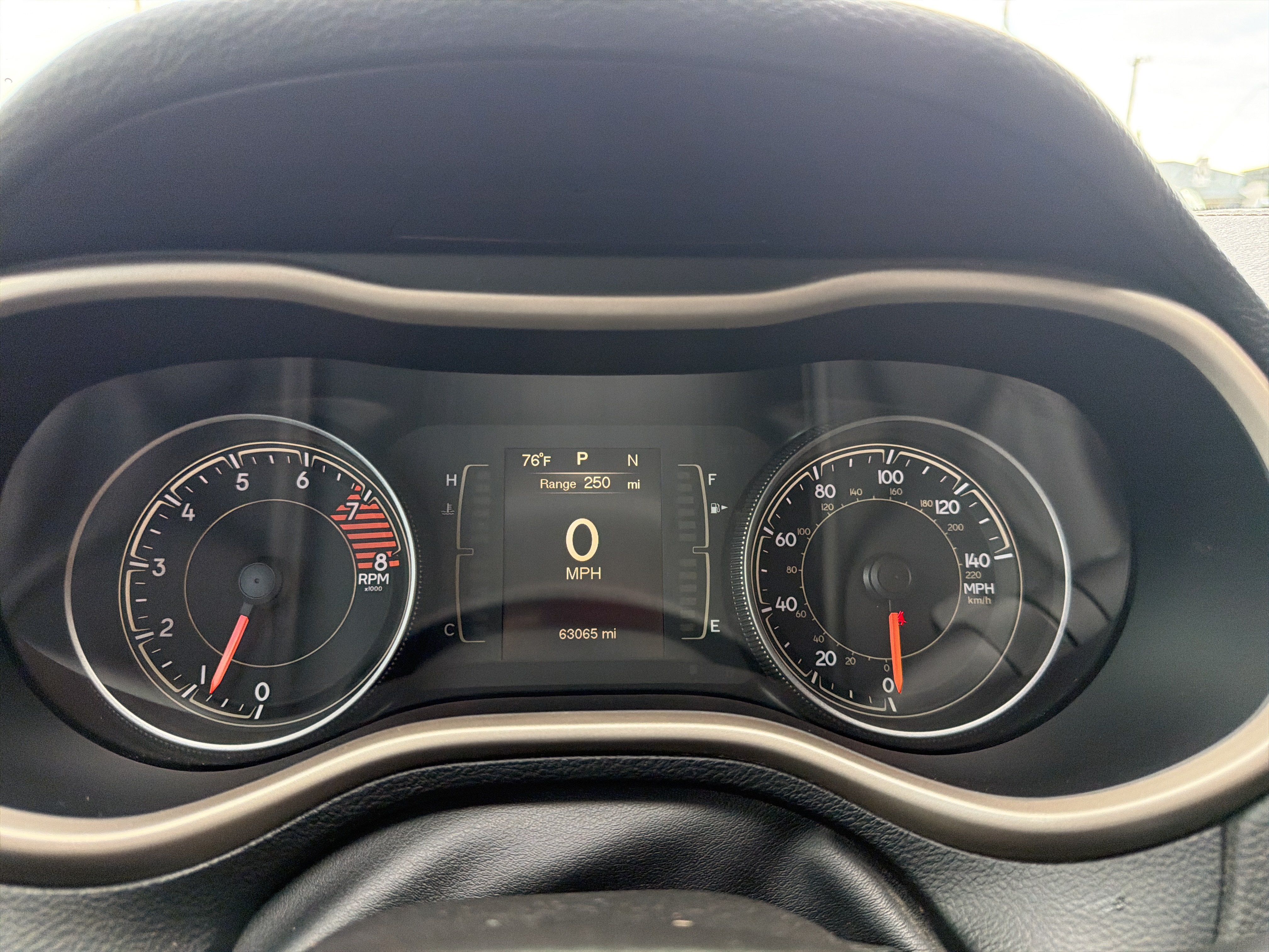 Used 2016 Jeep Cherokee Latitude FWD image 16