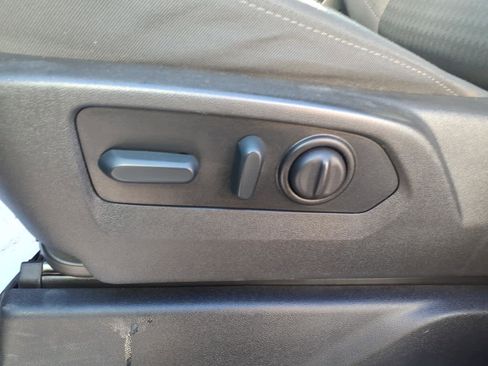 Used 2023 GMC Sierra 2500 SLE w/ SLE Convenience Package image 10