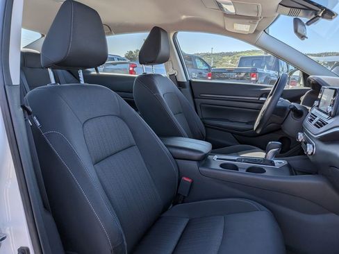 Used 2022 Nissan Altima 2.5 S image 22