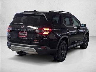 New 2025 Honda Pilot TrailSport video 2