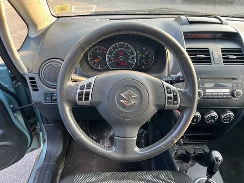 Used 2009 Suzuki SX4 AWD Hatchback w/ Touring Pkg image 16