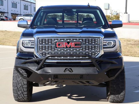 Used 2017 GMC Sierra 1500 Denali w/ Denali Ultimate Package image 3