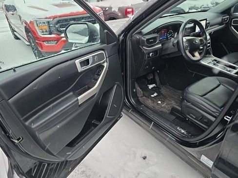Used 2023 Ford Explorer XLT w/ Equipment Group 202A image 15
