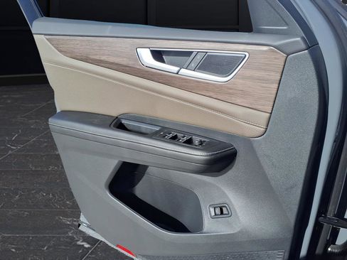 New 2026 Volkswagen Atlas SEL AWD/4WD image 43