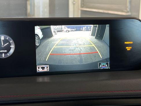 Used 2019 Lexus UX 250h F Sport w/ F Sport Premium Package AWD/4WD image 20
